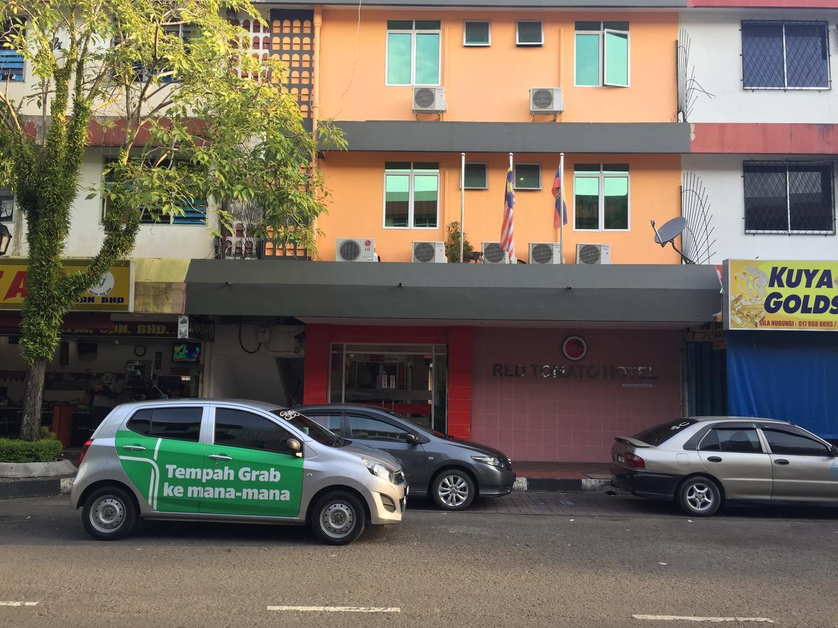 Red Tomato Hotel Labuan Ngoại thất bức ảnh